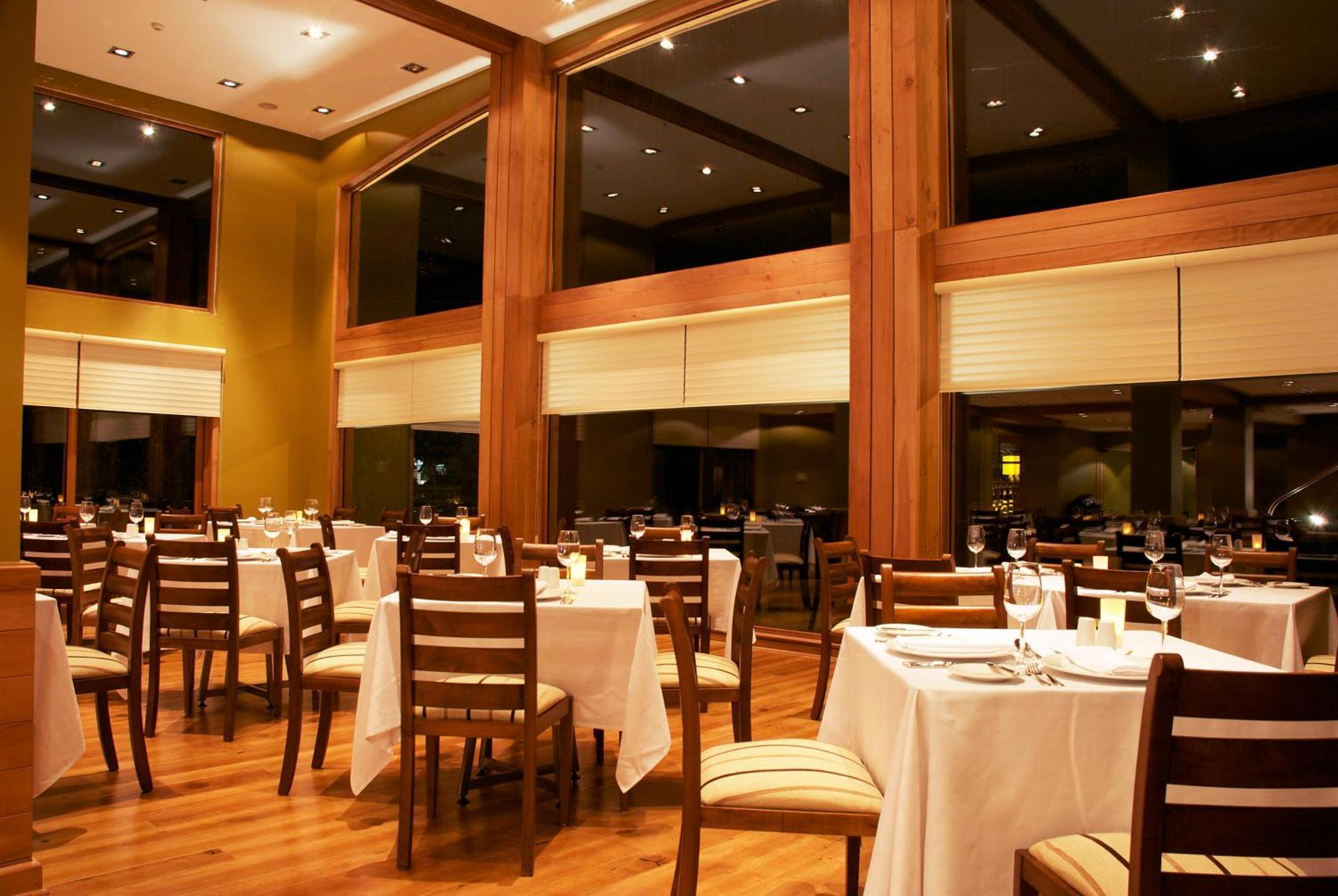 Wyndham Puerto Varas Pettra Restoran gambar Restaurant